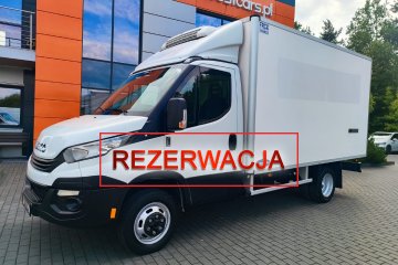 35C14 2.3 HPI 136 KM Kontener Chłodnia